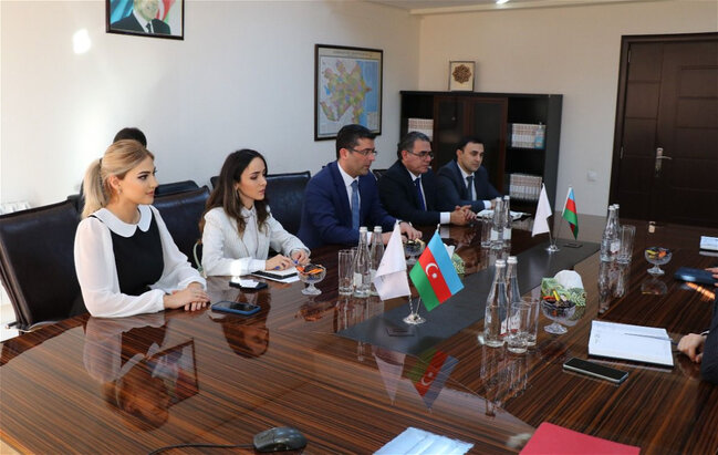 Medianın İnkişafı Agentliyi və Sahibkarlığın İnkişafı Fondu arasında görüş keçirilib