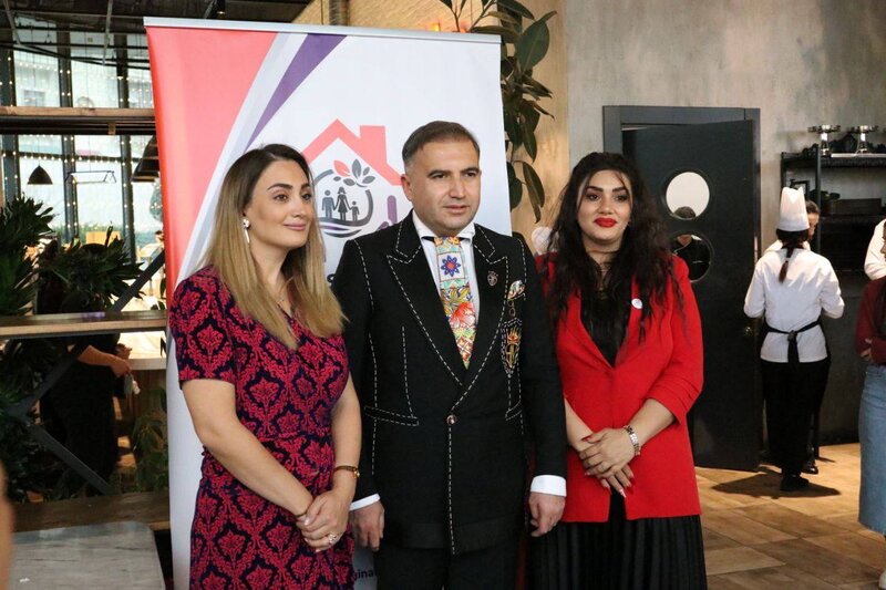 "Sığınacaq Tapan Qəlblər" adlı xeyriyyə məqsədli ziyafət yeməyi təşkil edilib