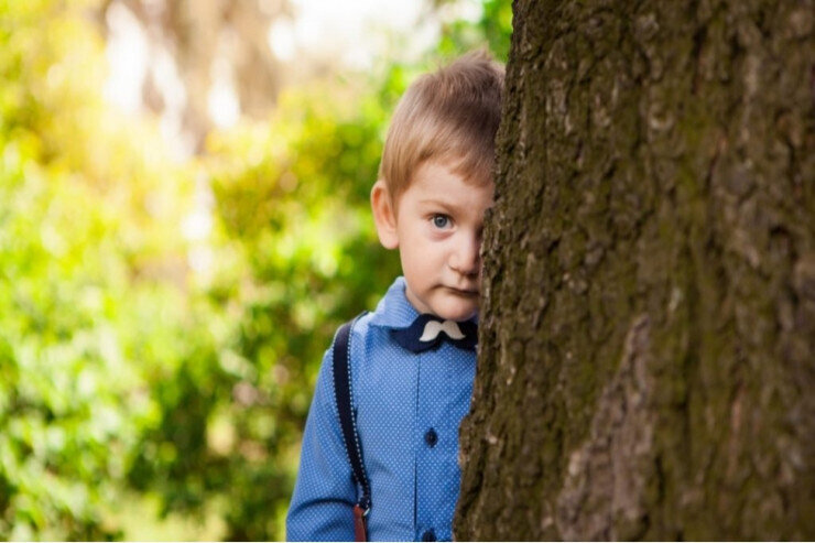 Uşaq niyə utancaq böyüyür?- 3 əsas səbəbi açıqlandı