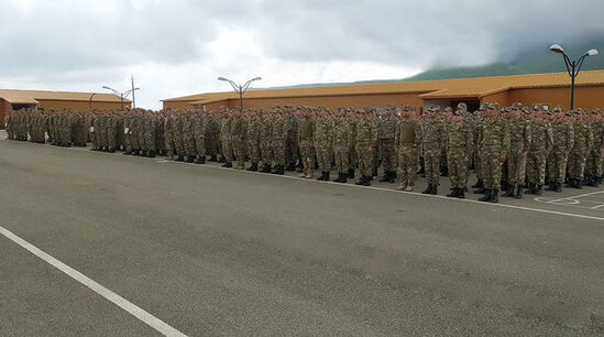 Azərbaycanda ehtiyatda olan bir qrup hərbçi təlim toplanışına çağırılıb - FOTO
