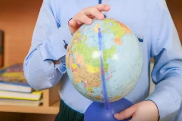 Yer kürəsinin göbəyi haradır?