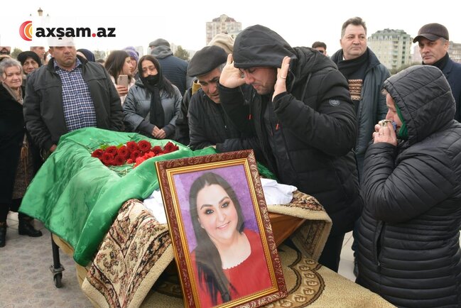 Həyat yoldaşı Tünzalə Əliyevanı son mənzilə yola salır - Fotolar
