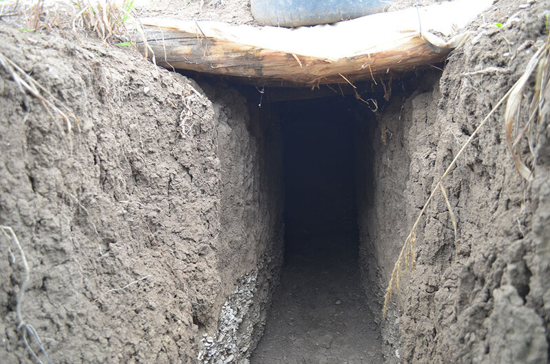 Xocavənd rayonunun Qarakənd yaşayış məntəqəsi yaxınlığında tərk edilmiş döyüş mövqeyi - FOTO/VİDEO