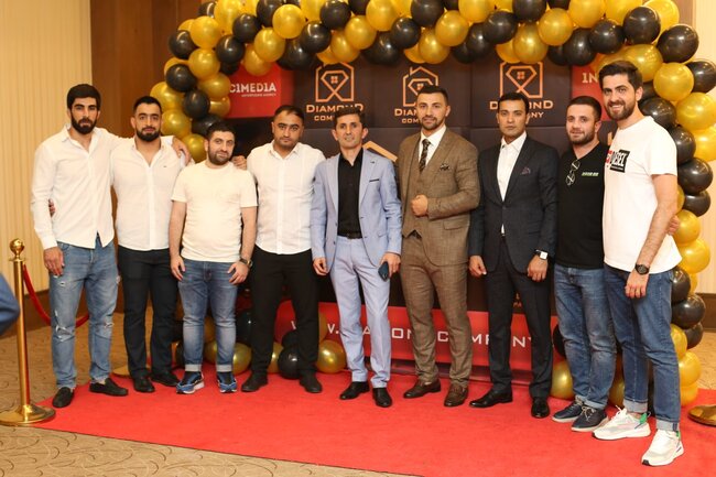 Dünya və Avropa çempionu biznesmen oldu - FOTO