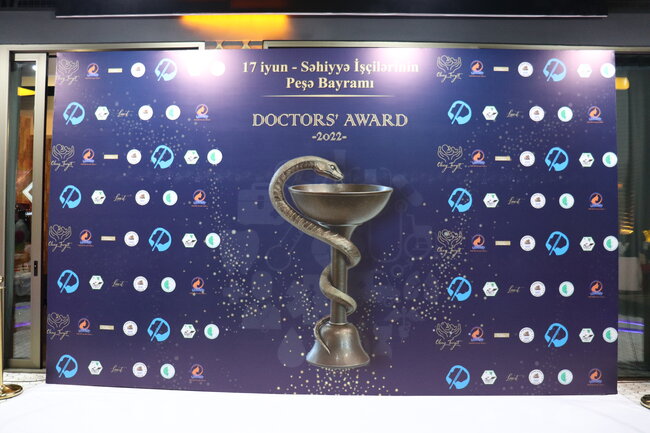 Səhiyyə işçilərinin peşə bayramı münasibətilə möhtəşəm tədbir keçirildi - FOTO - VİDEO