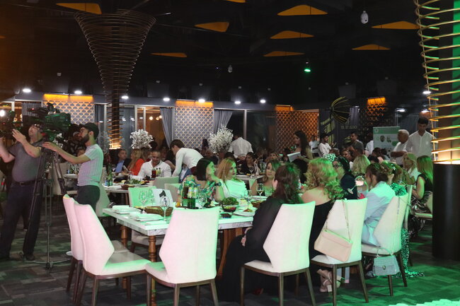 Səhiyyə işçilərinin peşə bayramı münasibətilə möhtəşəm tədbir keçirildi - FOTO - VİDEO