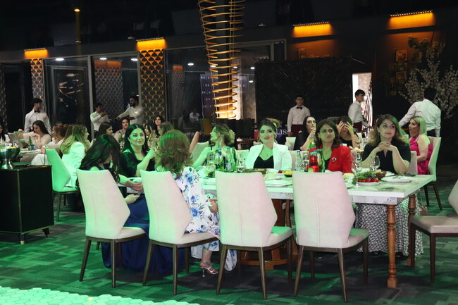 Səhiyyə işçilərinin peşə bayramı münasibətilə möhtəşəm tədbir keçirildi - FOTO - VİDEO