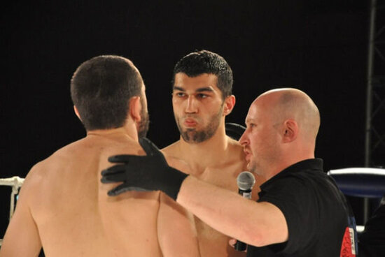 İdmançı vaksinə görə həkimi öldürdü