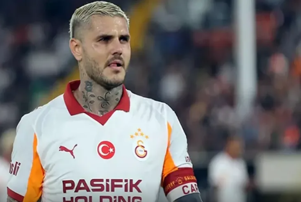 "Qalatasaray"dan gecə yarısı İkardi AÇIQLAMASI