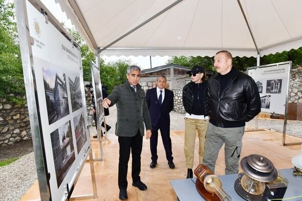 İlham Əliyev və Mehriban Əliyeva "Shusha Boutique Hotel"in yerləşəcəyi ərazidə olublar - FOTO