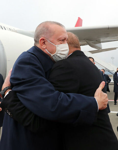 İlham Əliyevin Ərdoğanı qarşılama anları - FOTO