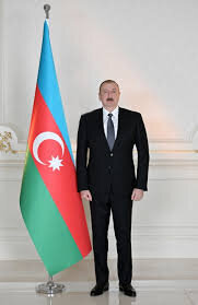 Uğurların əsasında duran siyasi peşəkarlıq və milli maraqlar