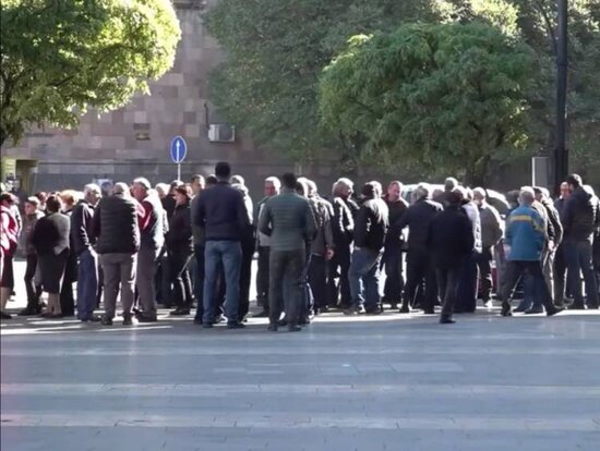 "Çətin vəziyyətdəyik, evsizik...." - Ermənilər sığınacaq üçün bu ölkəyə üz tutdular