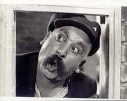 Gülməkdən ölən qaraqabaq adam - FOTO