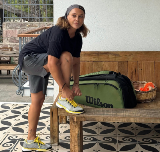 Hülya Avşardan təəccübləndirən imic dəyişikliyi - FOTO