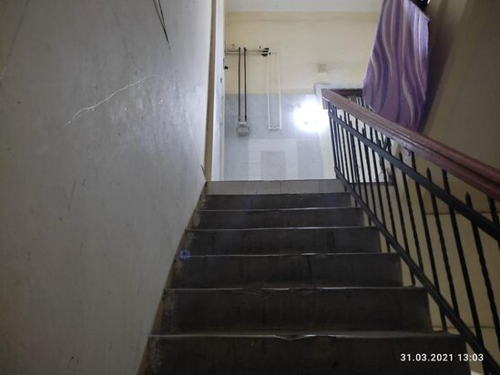 Çox təcili!Tarqovu Firuzə restoranının üstündə 2otaqlı mənzil satılır!