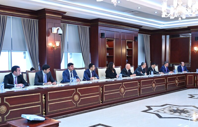 Milli Məclisin Regional məsələlər komitəsinin payız sessiyasında ilk iclası keçirilib