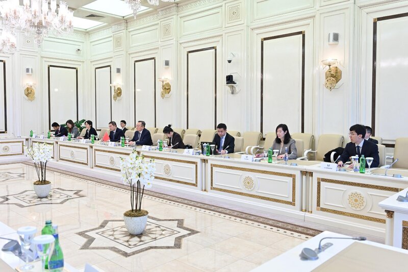 Sahibə Qafarova Çin Kommunist Partiyası Mərkəzi Komitəsinin nümayəndə heyəti ilə görüşüb