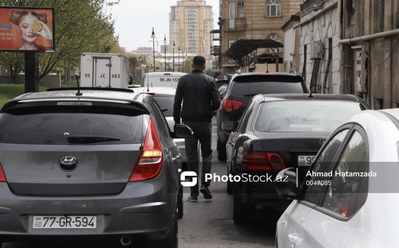 Bayram günlərində avtomobillərini nizamsız park edənlərin diqqətinə