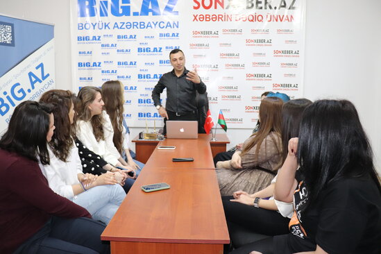 "Sonxeber.az"da MEDİA-nın tövsiyə etdiyi redaksiya siyasəti və peşə etikası müzakirə olundu - FOTOLAR