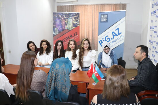 "Sonxeber.az"da MEDİA-nın tövsiyə etdiyi redaksiya siyasəti və peşə etikası müzakirə olundu - FOTOLAR