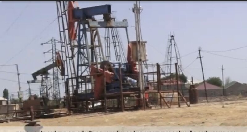 Neft quyularının üzərində tikilən evlər söküləcək? - VİDEO