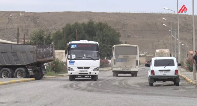 Sərnişin niyə 60 qəpik ÖDƏMƏLİDİR? Burada saat 9-dan sonra avtobus tapmaq OLMUR - VİDEO