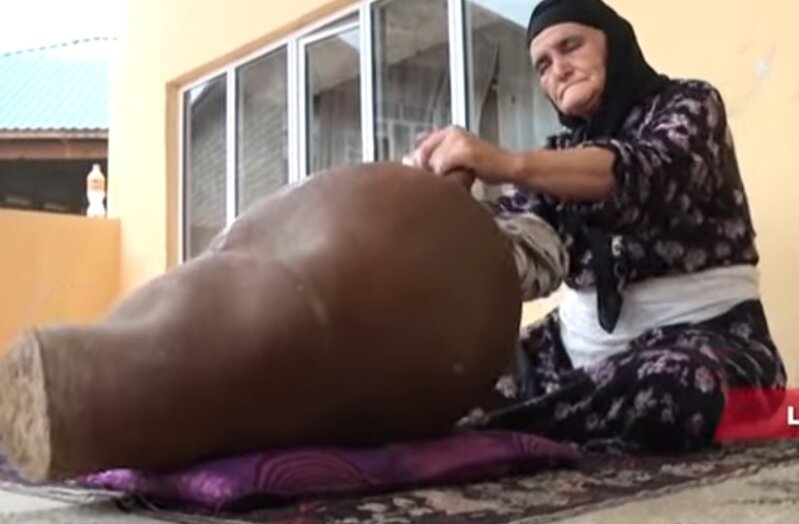 Nehrədə hazırlanan şorun suyunun müalicəvi əhəmiyyətini BİLİRİKMİ? - VİDEO