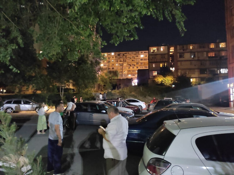 Bakıda zəlzələ anı - FOTO