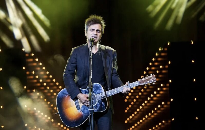 Teoman: "Anam müğənni olduğuma görə utanır"