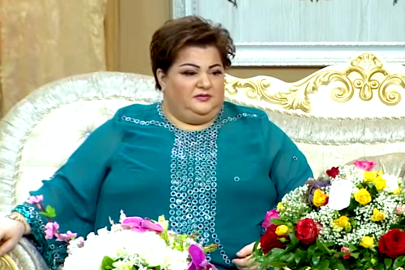 Xalq artistini "pul yağışı"na tutdular - VİDEO