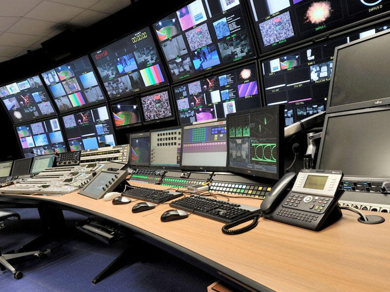 İstanbulda televiziya binasına silahlı basqın