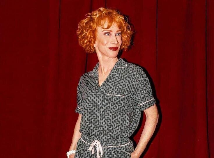 65 yaşlı aktrisa verilişə çimərlik geyimində gəldi - VİDEO