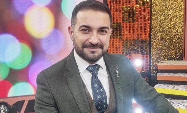 Əməkdar artist canlı yayımda AĞLADI - VİDEO
