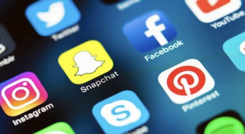 İnsanların adından saxta sosial media hesabları açılması hansı hüquqi məsuliyyət yaradır? - AÇIQLAMA