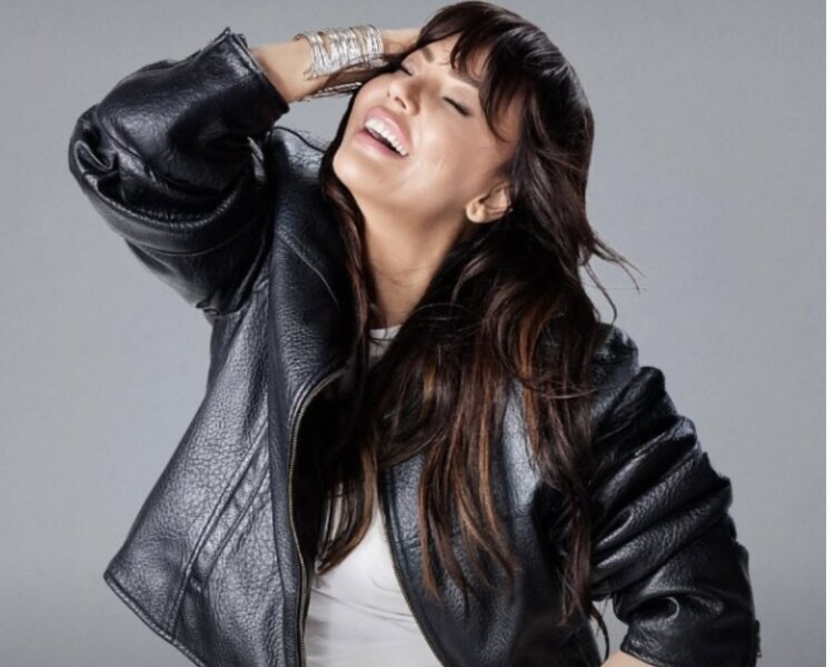 Ebru Gündeş boşandıqdan sonra imicini dəyişdi – Sosial şəbəkədə gündəm oldu