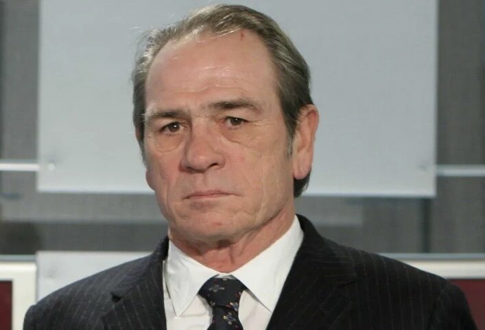 Hollivud ulduzunun qızı oteldə ölü tapıldı