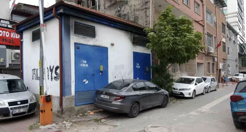 19 yaşlı gənc küçənin ortasında bıçaqlanaraq öldürüldü