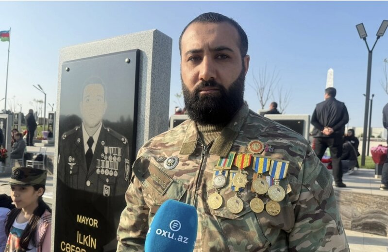 Şəhid mayorun döyüş yoldaşı: "Qərargahı buraxıb düşmənlə üz-üzə savaşa getdi"