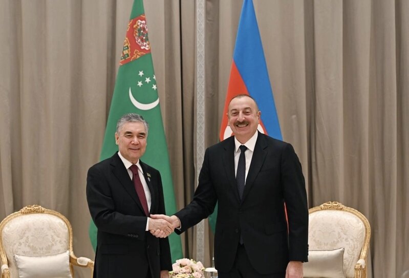 Qurbanqulu Berdiməhəmmədov İlham Əliyevi Ramazan bayramı münasibətilə təbrik edib