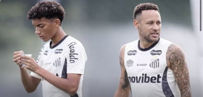 Neymar Robinyonun oğlunu döydü