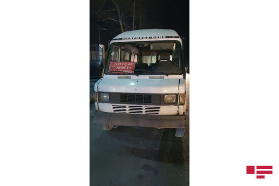 Azərbaycanda bir piyadanı iki avtomobil vurub - FOTO