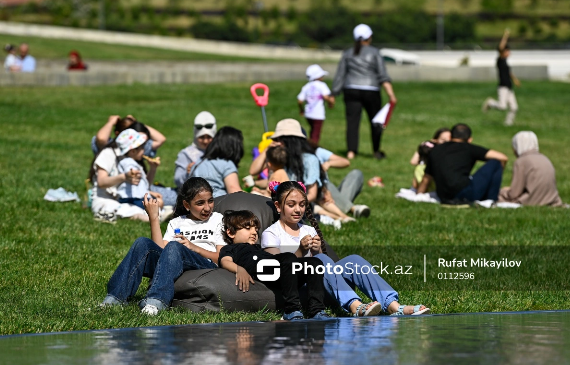 Uşaqlar arasında rəqabəti necə azaltmalı? - Psixoloqun tövsiyələri