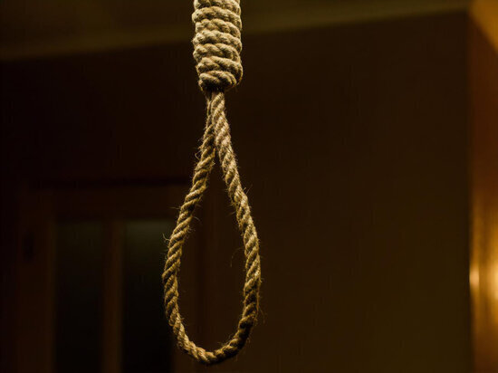 Boynunda ip olan şəklini çəkib sevgilisinə yolladı, sonra intihar etdi - Bakıda DƏHŞƏTLİ HADİSƏ