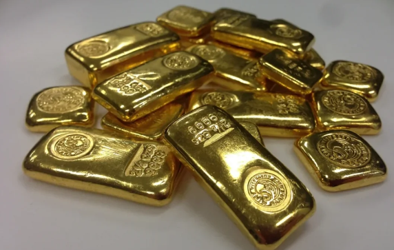 İtaliyada kişi 20 ədəd qızıl külçəni səhvən zibil konteynerinə atdı