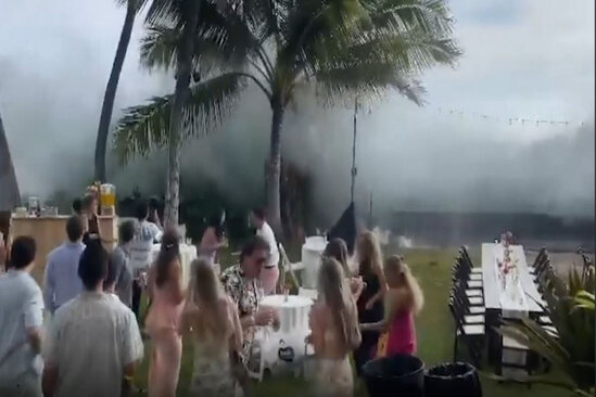 Hava şəraiti toya mane oldu -VİDEO