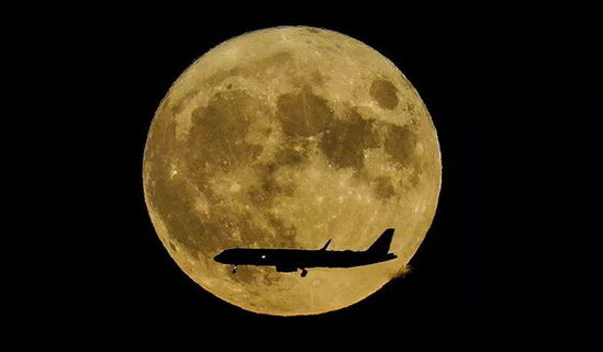 İlin sonuncu Super Ayından möhtəşəm görüntülər – FOTO/VİDEO