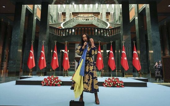 Emine Erdoğanla Jamala görüşdü