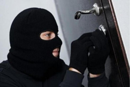 Oğurluq edən məşhurlar: Yoxluqdan deyil, həyəcandan..