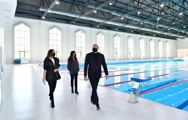 İlham Əliyev ailəsiylə Olimpiya İdman Kompleksində - FOTOLAR